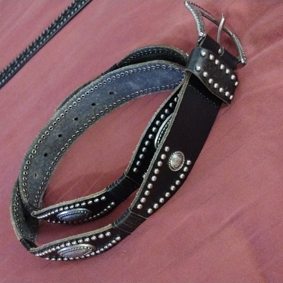 Banana Republic Leather Studded Belt EUC Size Extra Large - Picture 2 of 8